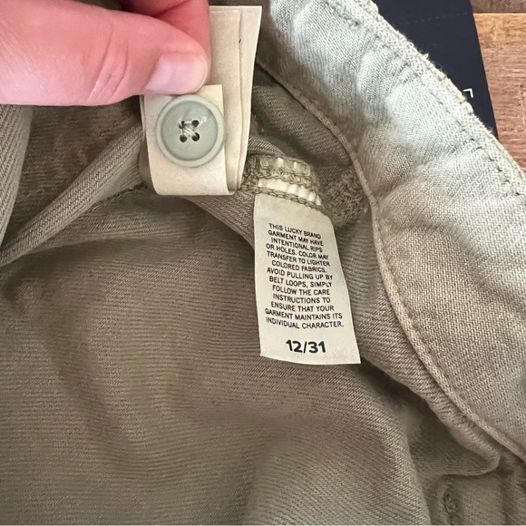 NWT Lucky Brand Mid Rise Utility Straight Leg Green Pants Size 12 Size 31 - Picture 13 of 13